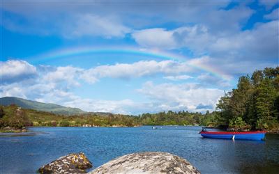 Regenbogen über der Bantry Bay